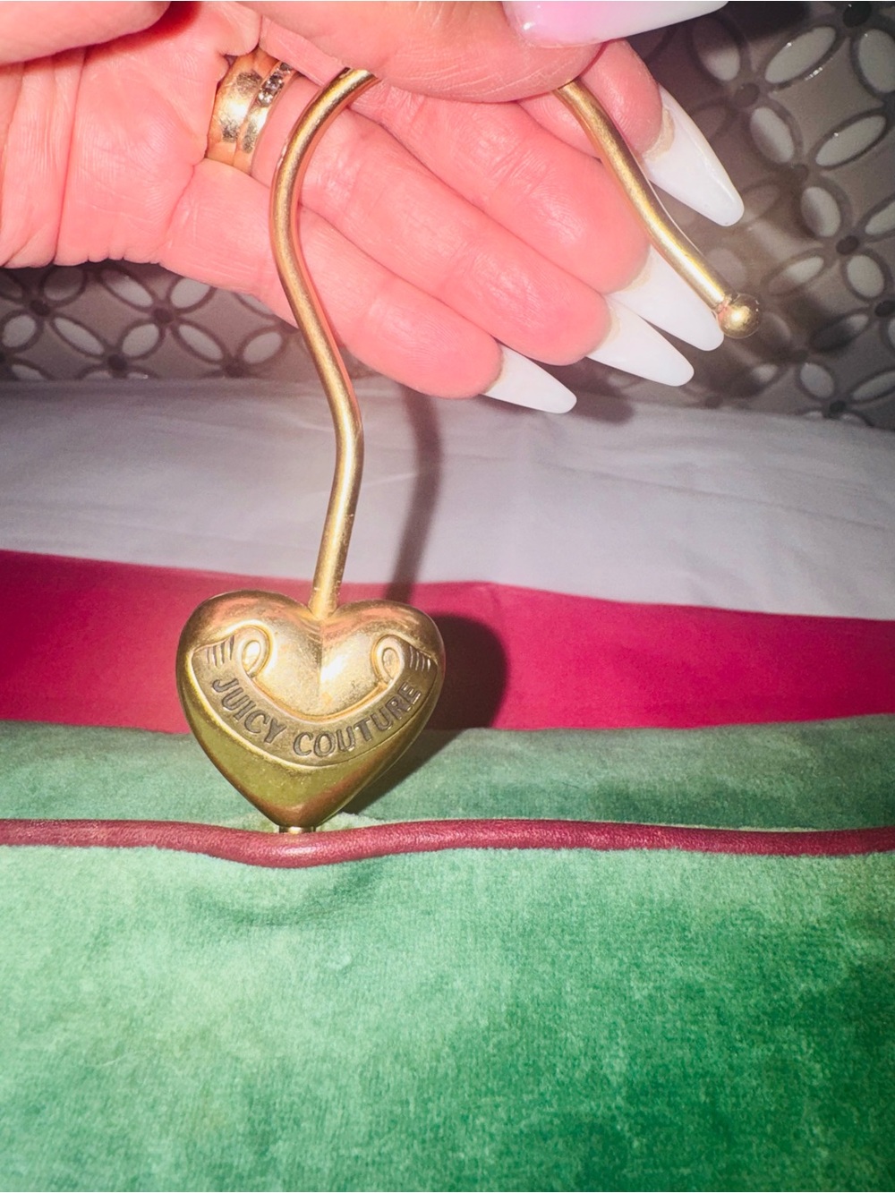 👑 VTG Y2K Juicy Couture Green Velour Hanger Makeup Bag • Real Juicy Princess - Picture 3 of 11